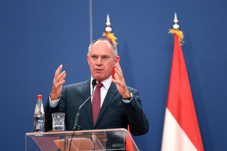 Austrija sako vetuosianti siūlymą priimti Bulgariją ir Rumuniją į Šengeno erdvę