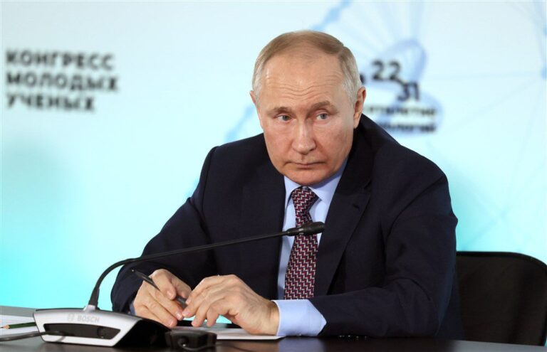 Armėnija oficialiai prisijungė prie TBT, turės areštuoti Putiną