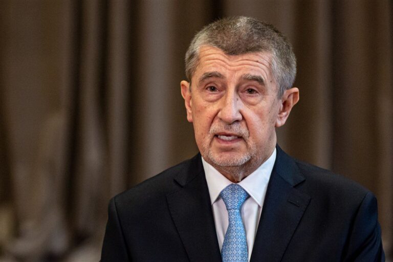 A. Babišas sako, kad nesiųstų karių padėti Lenkijai ir Baltijos šalims