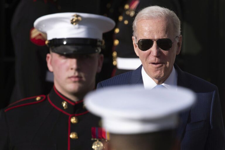 70 proc. amerikiečių norint, kad J. Bidenas pasitrauktų, jis skelbia vėl kandidatuosiantis į prezidentus