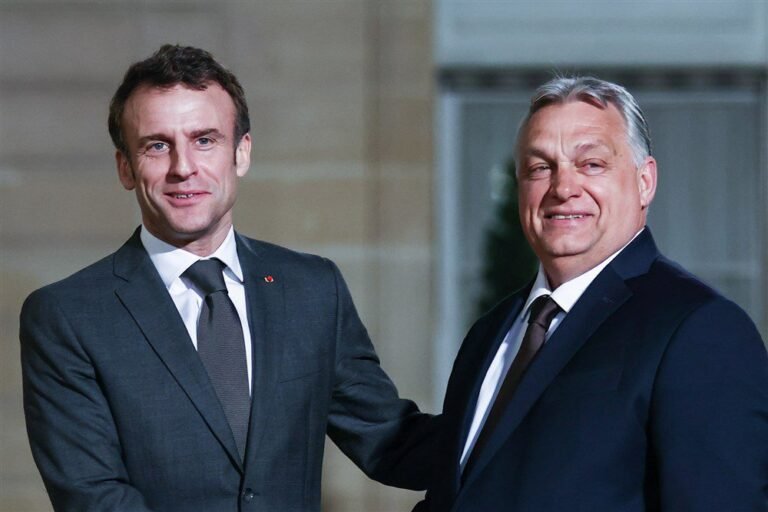 Įvyko E. Macrono ir V. Orbano susitikimas