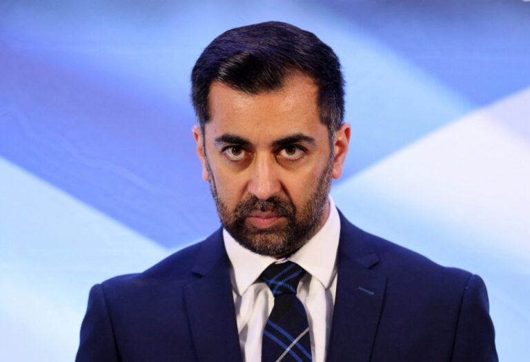 Musulmonas Škotijos ministras pakvietė milijoną palestiniečių atvykti į Europą