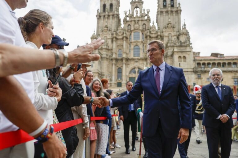 Ispanų konservatoriai švenčia pergalę rinkimuose, tačiau sunkiai formuos vyriausybę