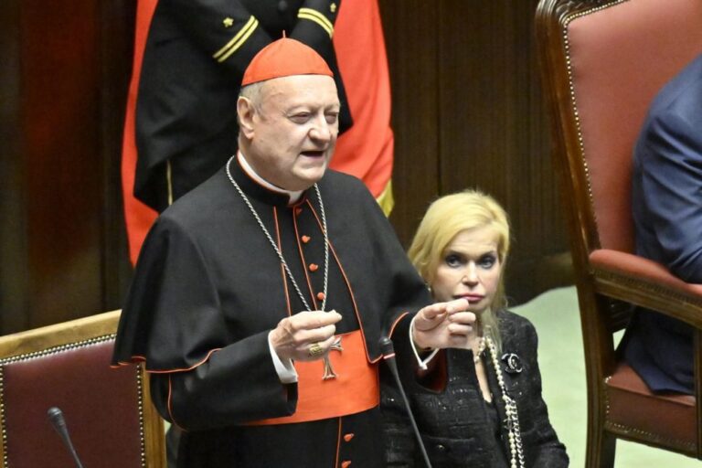 Kardinolas Gianfranco Ravasi: popiežius gali nuspręsti atsistatydinti