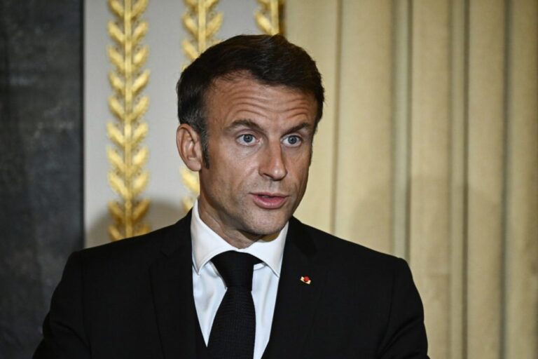 Po dar vieno mokytojo nužudymo Prancūzijoje – E. Macrono reakcija