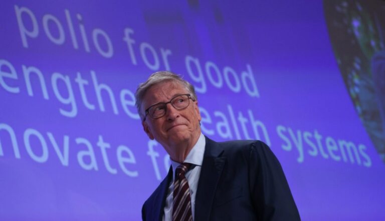 Rogeris Watsonas. Ar Bilas Geitsas yra pavojingiausias planetos žmogus?