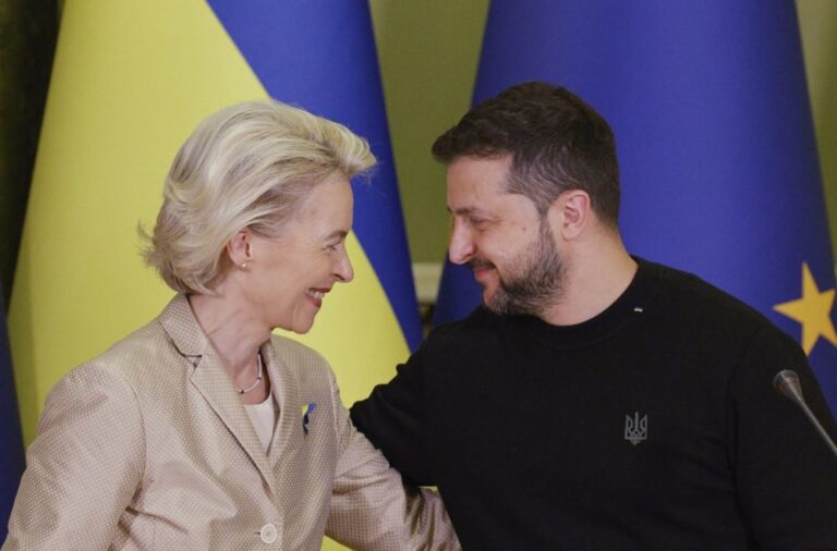 V. Zelenskis tvirtina, kad nėra pasirengęs taikos deryboms su Rusija 