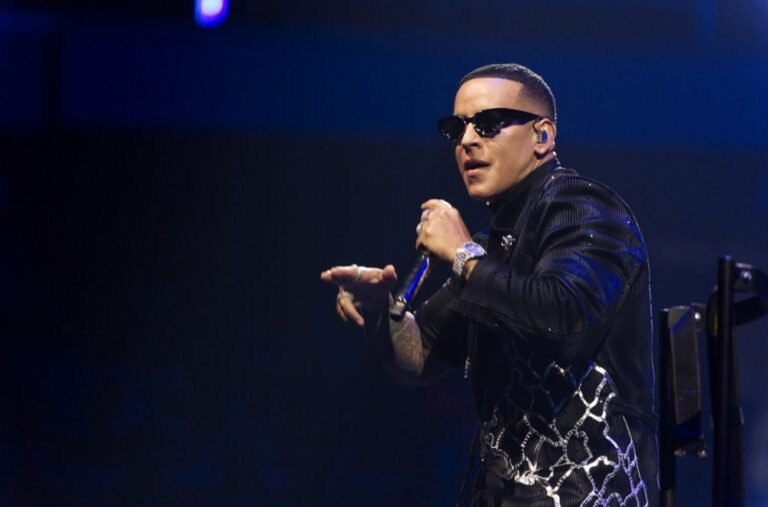 Lotynų muzikos superžvaigždė Daddy Yankee paragino savo gerbėjus sekti Kristų