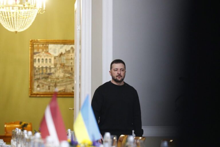 Naujienų telegrafas: Zelenskis apsigalvojo, EK planas, apgautas Žemaitaitis