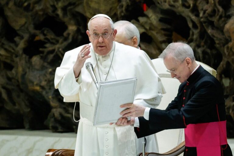 Nesuvaldytas pavydas veda į neapykantą kitam – Pranciškus