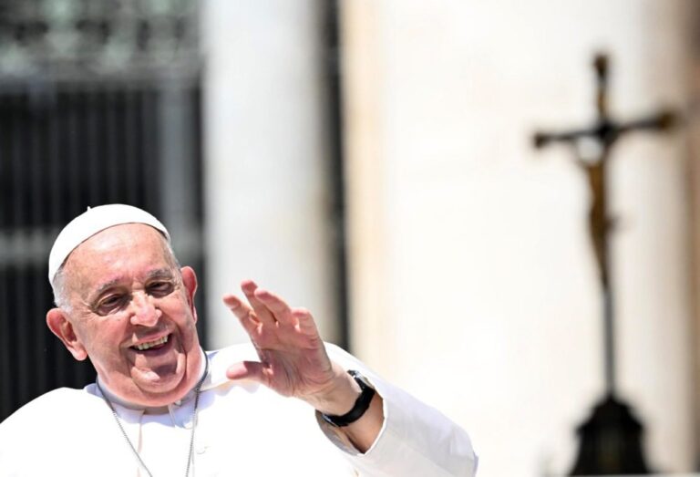 Popiežius: kasdien perskaitykite nors kelias Evangelijos eilutes