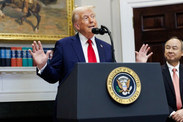 Įvyko D. Trumpo telefoniniai pokalbiai su V. Putinu ir V. Zelenskiu