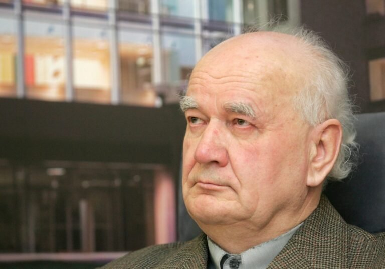Išskirtinis Petro Plumpos interviu „Laikmečiui”: disidentas ragina gręžtis į Kristų