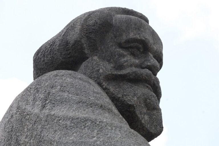 Cedricas Placentino. Kapitalizmas, marksizmas ir krikščionybė