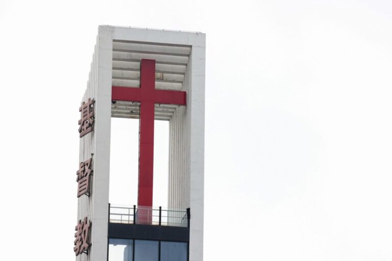 Kinijos valdžia sulaikė vienos didžiausių šalies krikščioniškų bendruomenių vadovą