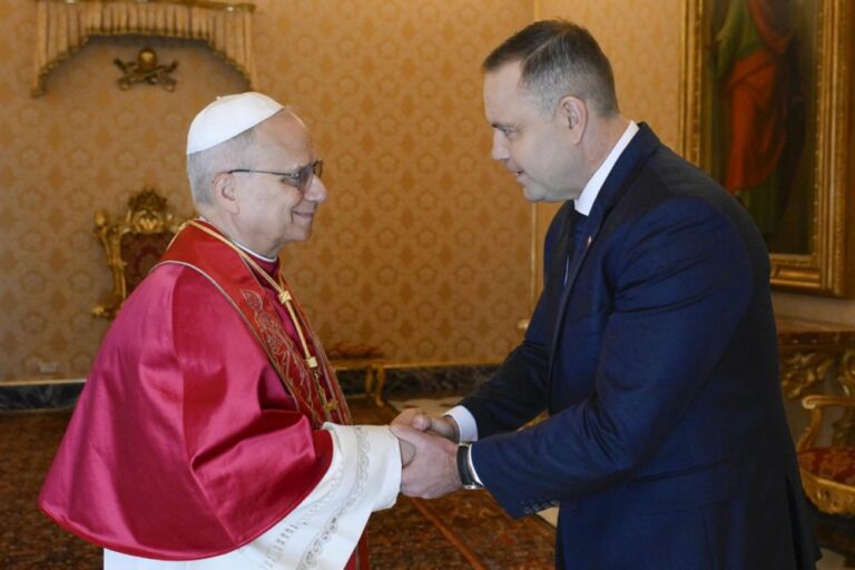 Popiežius susitiko su naujuoju Lenkijos prezidentu