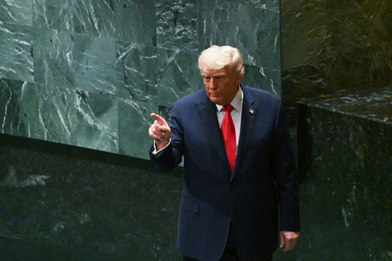Donaldas Trumpas JT Generalinėje Asamblėjoje: jūsų šalys keliauja į pragarą