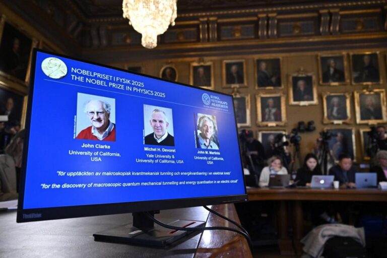 Nobelio fizikos premija paskirta kvantinės fizikos tyrėjams