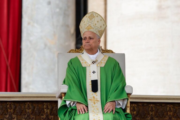 Popiežius Leonas XIV paaukojo žmoniją Švenčiausiajai Marijos Širdžiai
