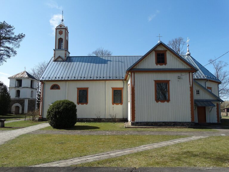 Vadoklių parapijai per Tėvo dieną kalbės krišnaitas, kurija nieko nežino