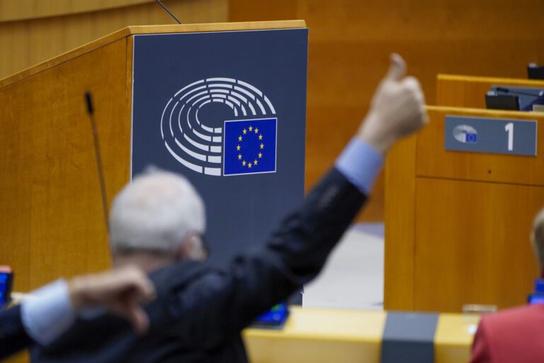 Kaip EP nariai iš Lietuvos balsavo dėl teisės į abortą?