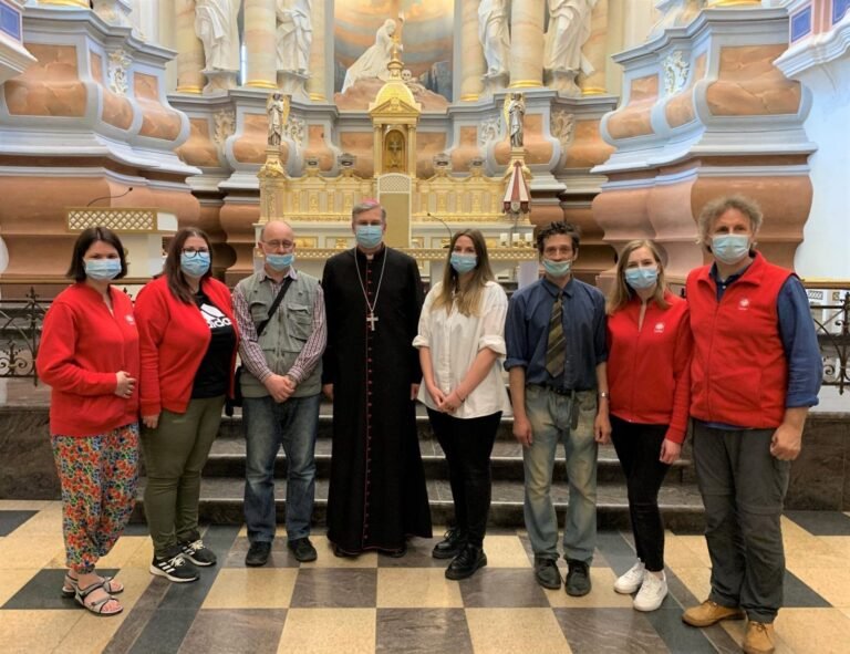 Kaune vyko „Carito” bendradarbių malda su arkivyskupu Kęstučiu Kėvalu