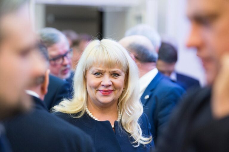 VRK panaikino „valstiečių” mero pergalę Visagine, teks balsuoti vėl