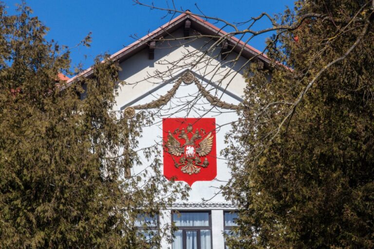 Lietuva išsiunčia Rusijos ambasadorių iš šalies, uždaromas ir konsulatas Klaipėdoje