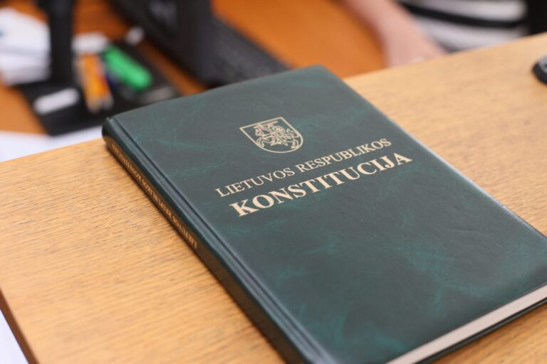 KT aiškinsis, ar pasitraukimo iš pensijų kaupimo tvarka atitinka Konstituciją