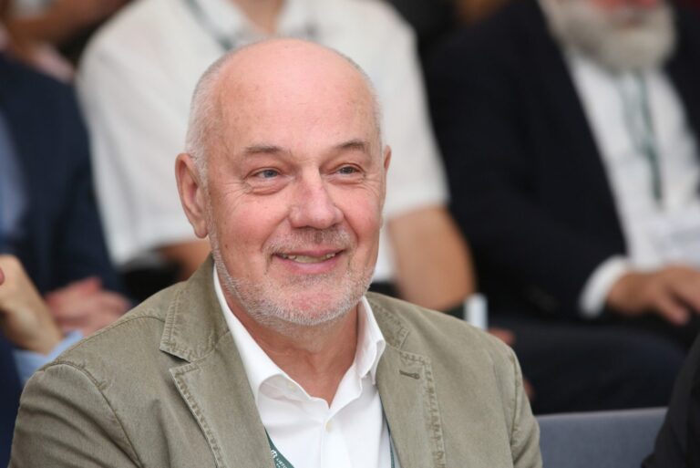R. Lazutka: svarbu, kaip Seimas traktuos svarbią priežastį nutraukti pensijų kaupimą