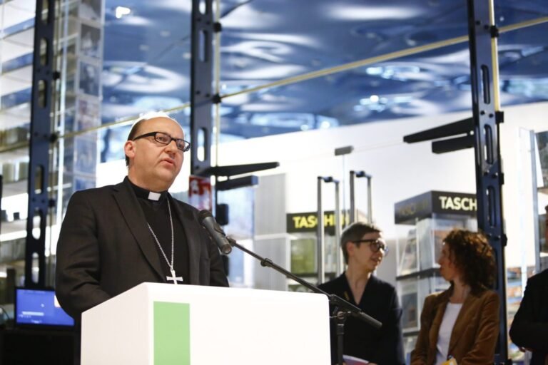 Austrijos vyskupas: nelyginkite „koronos“ su nacių laikais