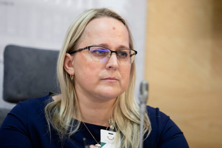 Dėl Simono Gentvilo plano dvigubai apmokestinti gyventojus Seimo nariai kreipėsi į teismą