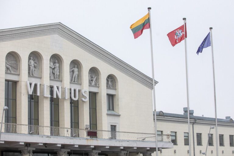 Kalbant apie sovietinių relikvijų atsisakymą, raginama nepamiršti ir stalinistinio Vilniaus oro uosto