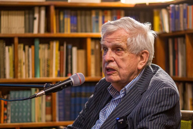 Irena Balčiūnienė. „Disidentas” Tomas Venclova