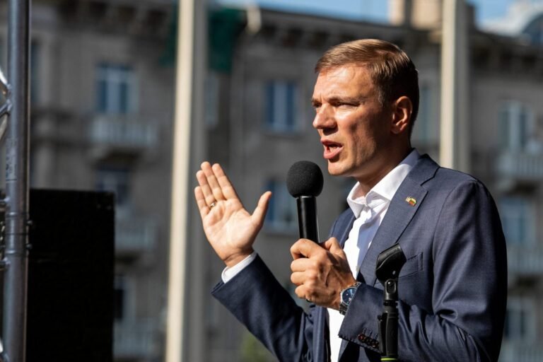 M. Puidokas skelbia, kad surinkti 75 tūkst. žmonių parašai dėl Gyvenimo įgūdžių pamokų sustabdymo
