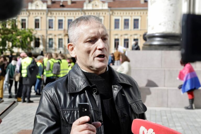 Lietuvos šeimų sąjūdis linksta partijos nekurti