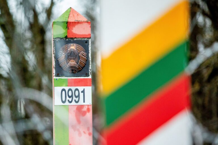 Politikai nemato pagrindo keisti migracijos politiką, nepaisant augančių grėsmių Lietuvai
