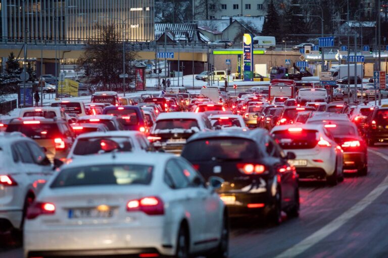 Dėl taršos panaikinus automobilio techninę apžiūrą, ji dar galios dvi paras