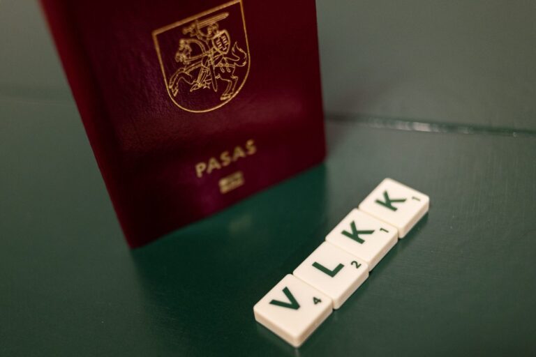 Kalbos inspekcija nuo kitų metų kovo žada tikrinti ukrainiečių lietuvių kalbos žinias