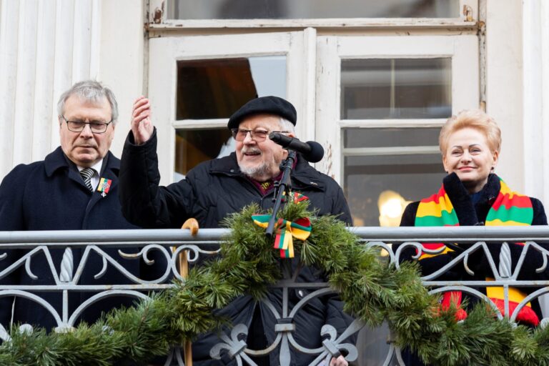 Algimantas Rusteika. Balkonėlio dieną pasitinkant