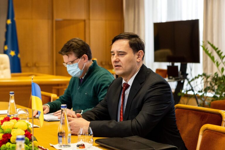 Ukrainos ambasadorius: mes kasdien jaučiame jūsų paramą, jūs mūsų artimi partneriai ir draugai