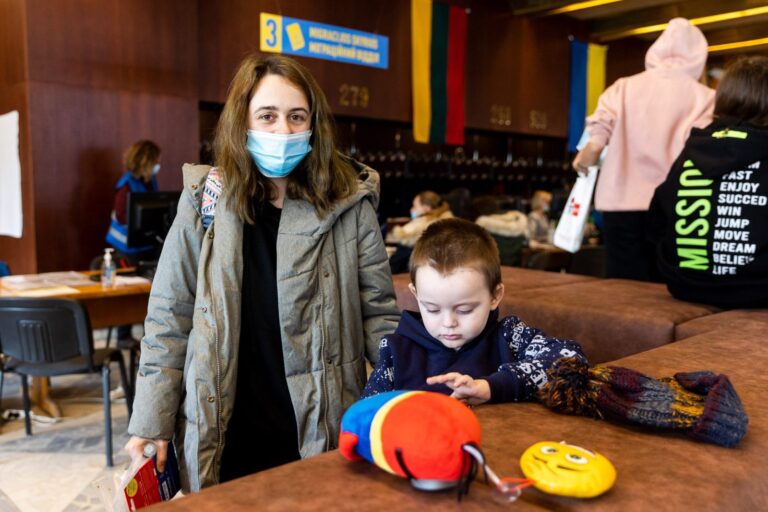 Sostinėje – nemokami lietuvių kalbos kursai karo pabėgėliams iš Ukrainos