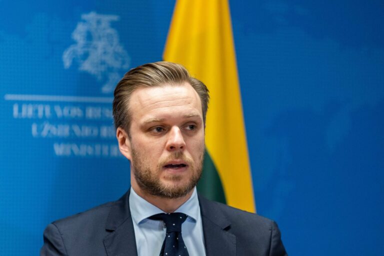 G.Landsbergis: ES nesutarus dėl vizų rusams draudimo, Lietuva svarstytų jį regiono lygiu