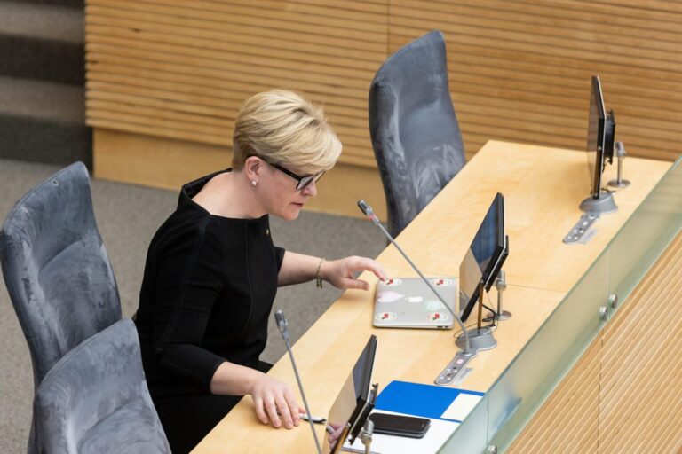 Seimas pritarė premjerės siūlymui skirti kompensacijas žydams už prarastą privatų turtą ir skirti papildomus 37 mln. eurų