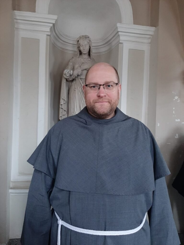 Tėvas Piotras Strocenas OFM Conv. Mus vejasi Dievo Gailestingumas