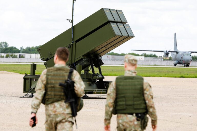 Lietuva perka Ukrainai dvi NASAMS sistemas, prezidentas vyksta į Kyjivą
