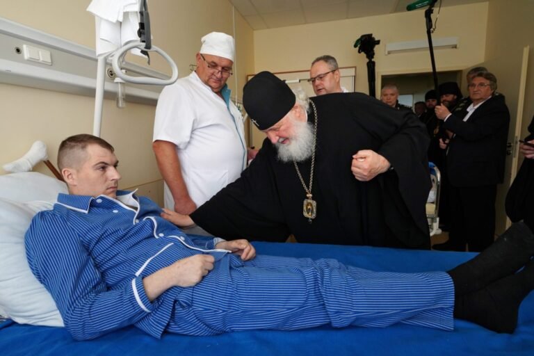 Patriarchas Kirilas rusų okupantus pavadino „asketais”