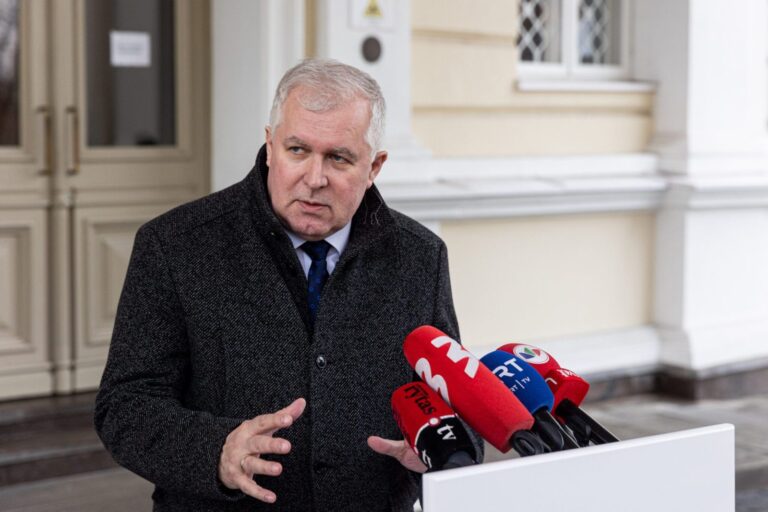 Anušauskas: Lietuva karius į Ukrainą siųstų ne kovos veiksmams, o mokymams