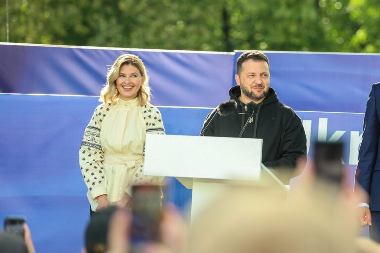 Ukrainos pirmoji ponia JT: padėkite sugrąžinti namo pagrobtus vaikus