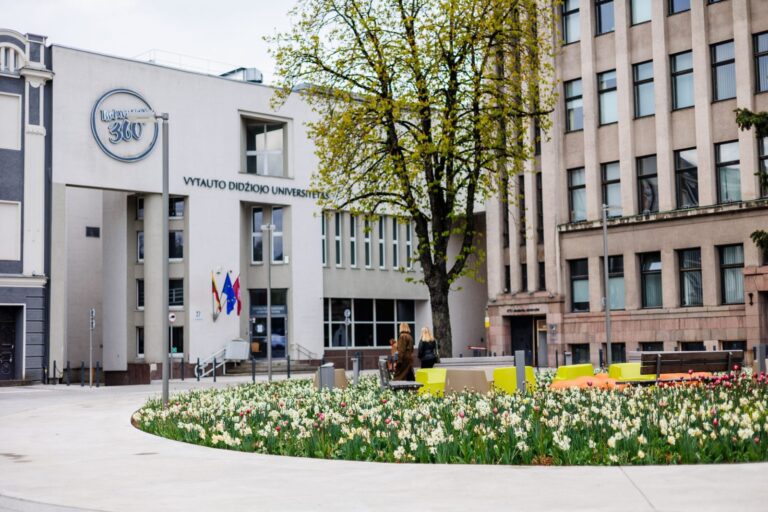 Paskelbti kvietimai į aukštąsias mokyklas